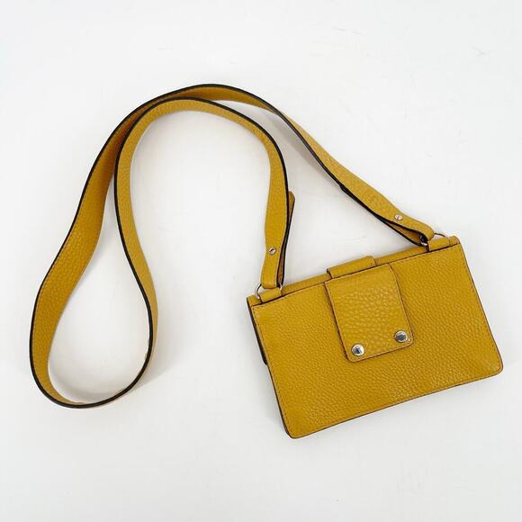 Fendi Tangerine Yellow Leather Selleria Baguette Crossbody Bag - Picture 3 of 16